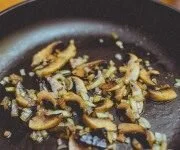 как хранить жареные грибы